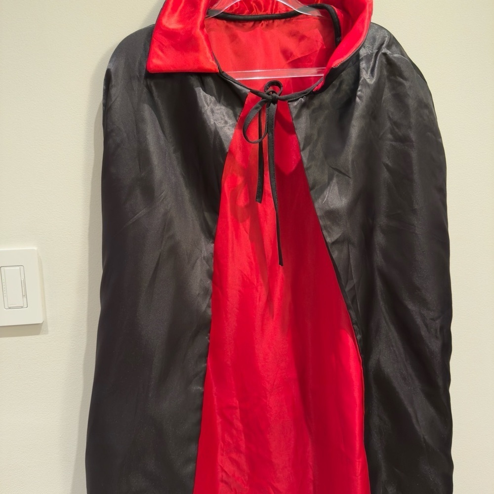 Vampire Cape Black and Red Halloween Costume One Size